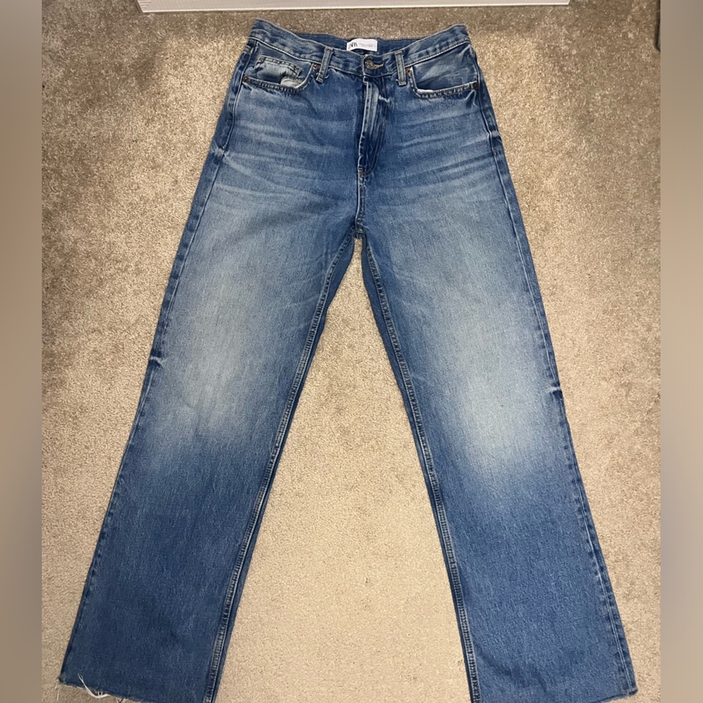 Zara Wide Leg Distressed Hem Jeans Size 6